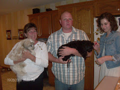 Sandi, Matt, Kyra and 2 of the 3 Ferdon pups