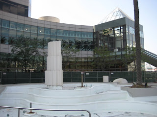 Tropico Station The Glendale Blog Weird Fountain Gets A Makeover