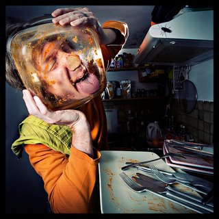 [lavar_platos_lengua.jpg]