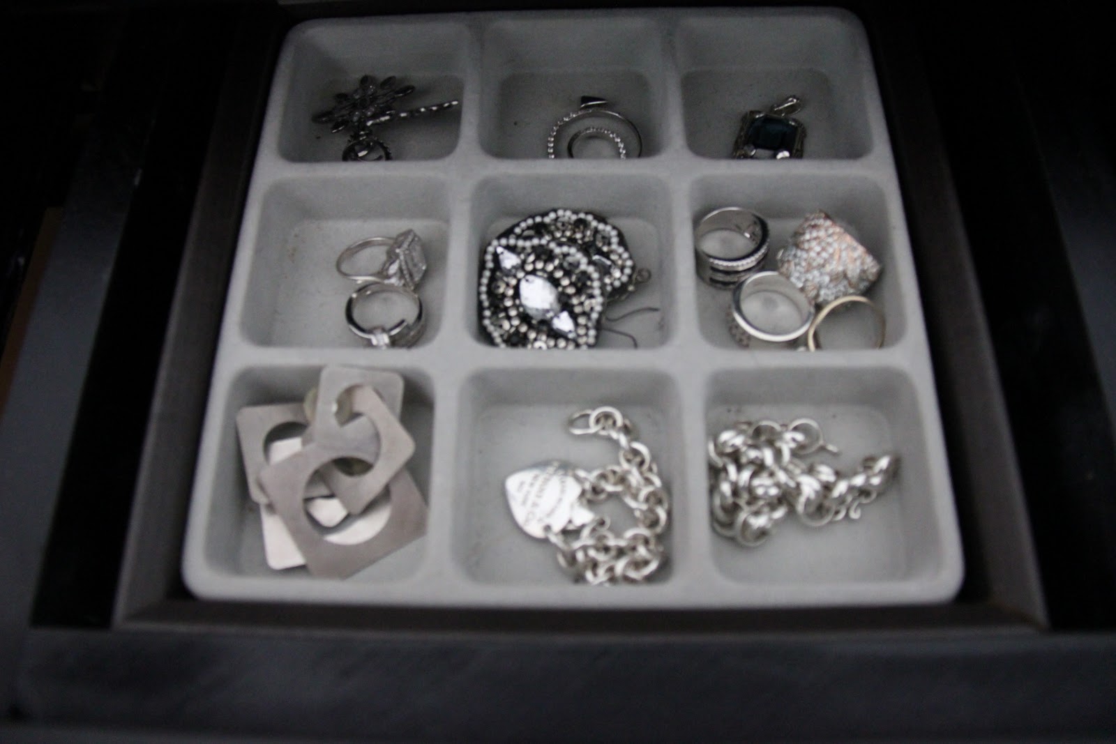 How to create your own indrawer ring holder! Just like in stores