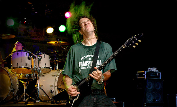 [anvil-the-story-of-anvil.jpg]