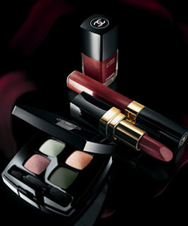 Chanel Magnolia Rose and Tulipe Noir Swatches : All Lacquered Up