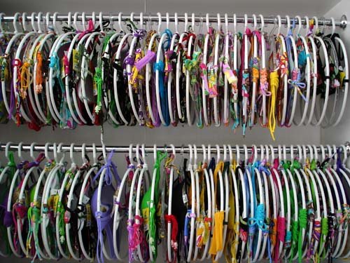 [Bikinis_xs.JPG]