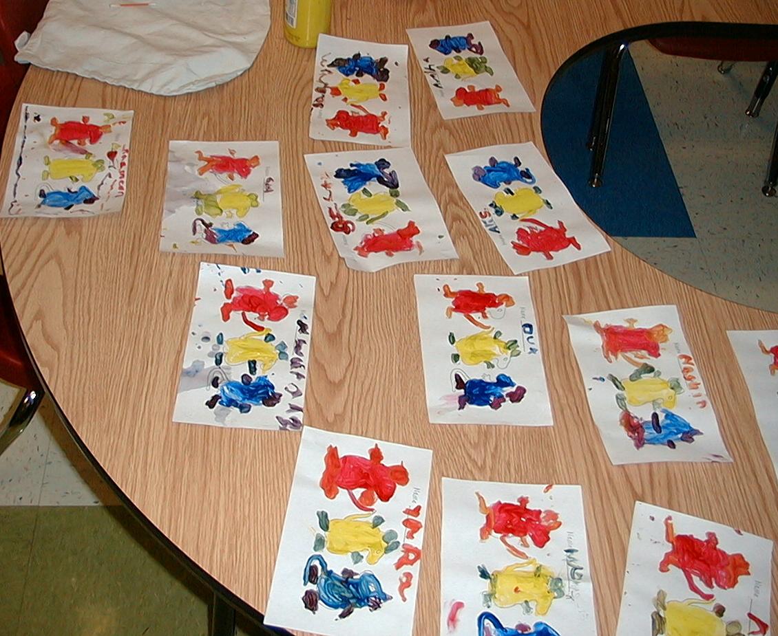 Art & Painting at WBR school Mouse paint color with Kindergarteners