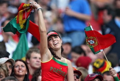 Portuguese female football fans