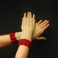 Fingerless gloves really keep your hands warm...click here!