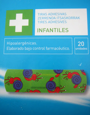 tiritas infantiles o cintas adhesivas con caracoles