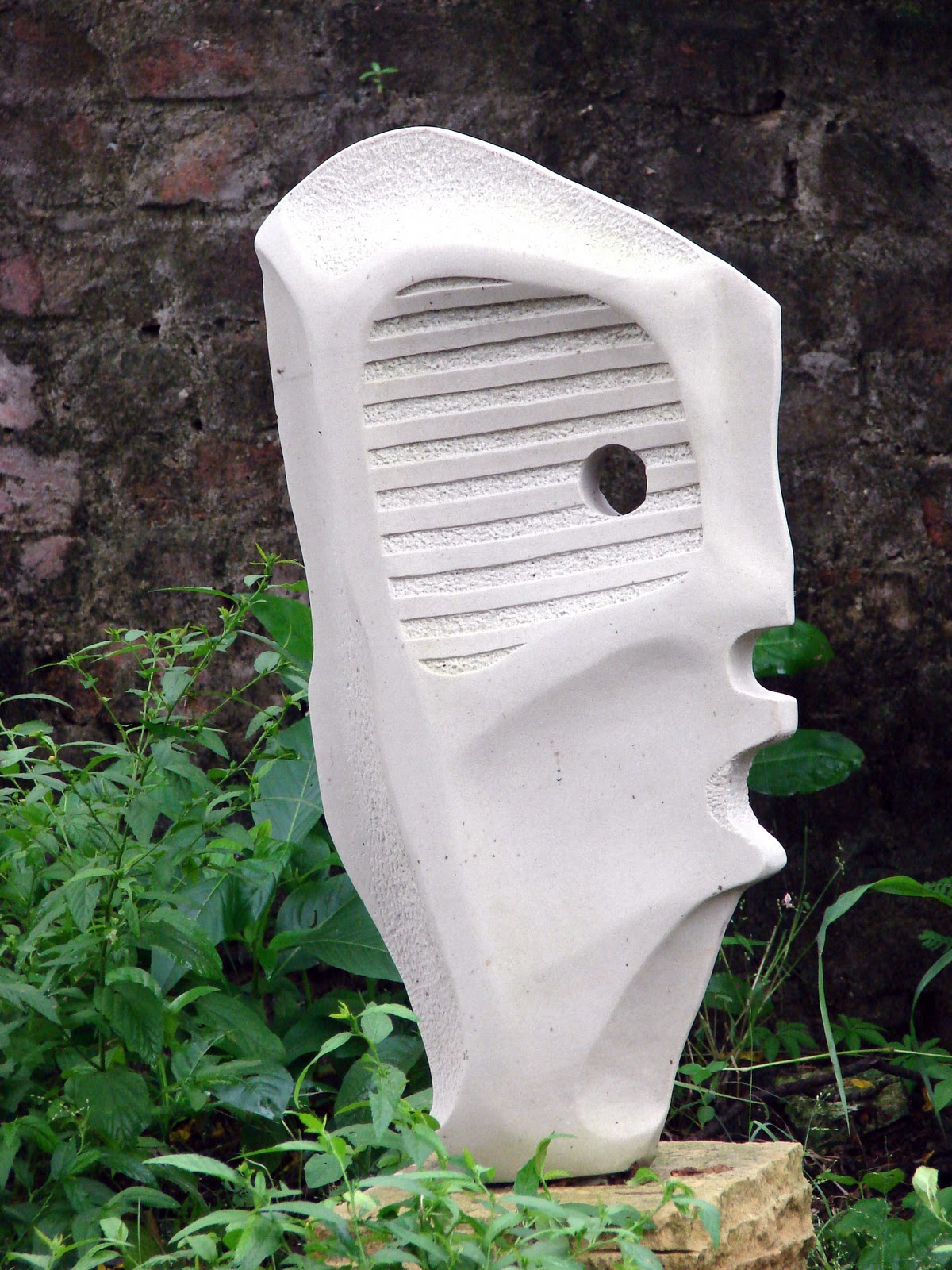 hitesh trivedi sculptor stone sculpture