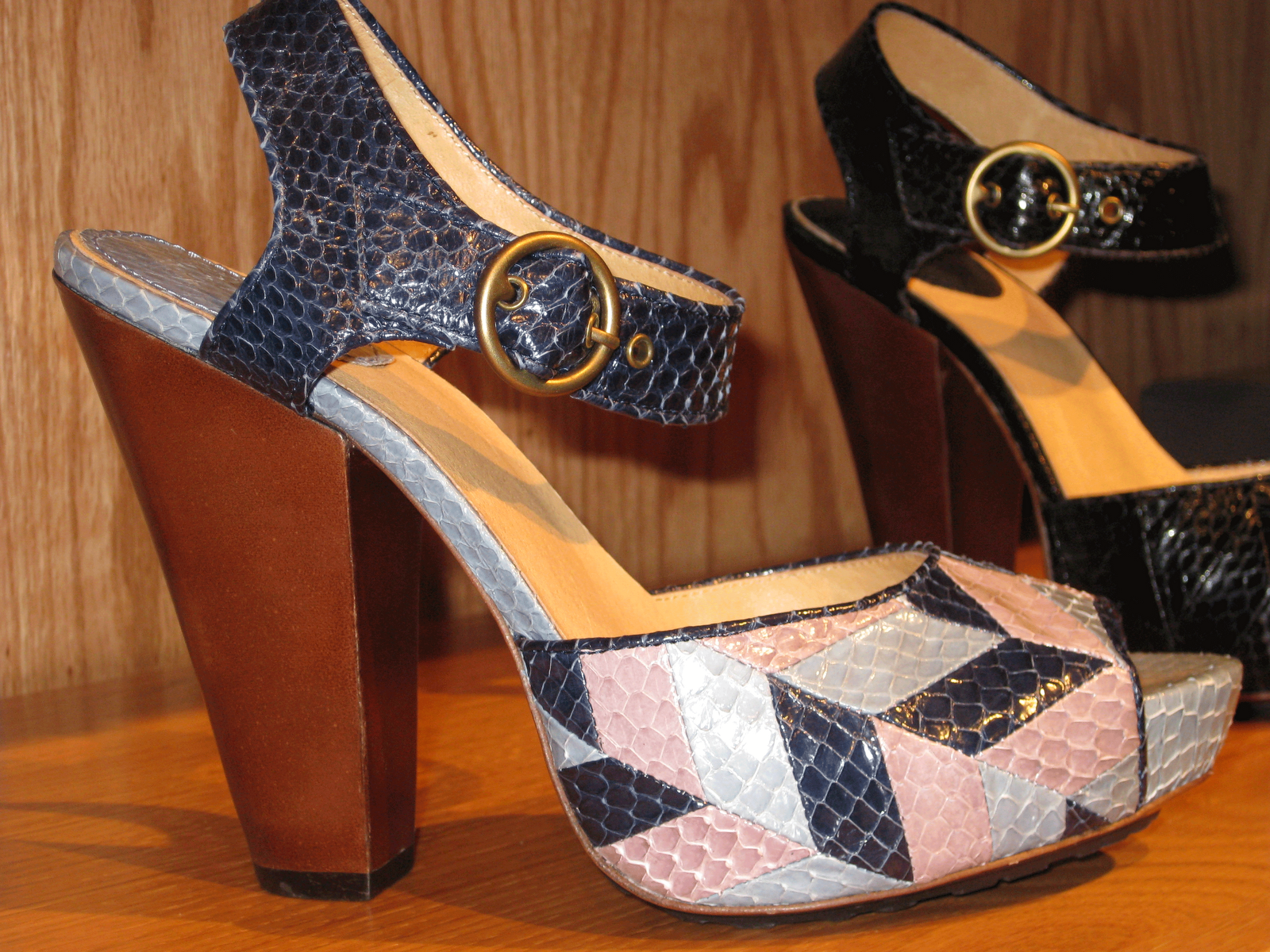 [Snakeskin+Pastel+Platform.gif]