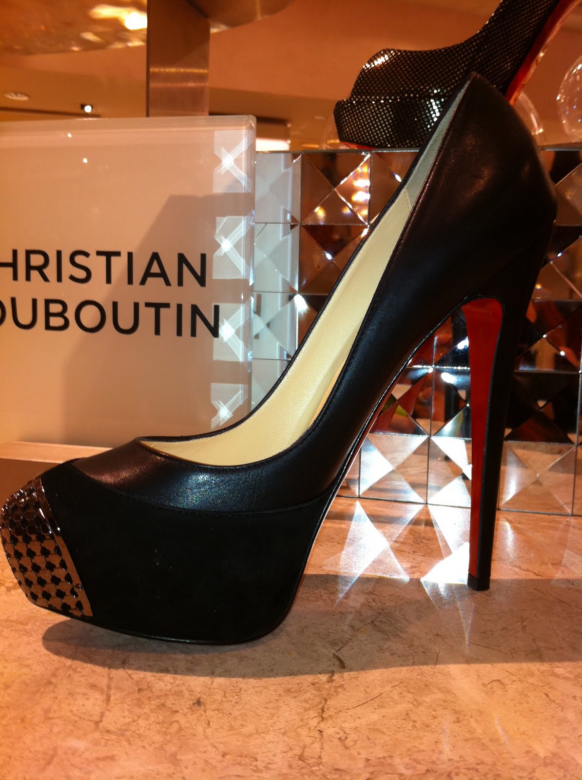 Idée Fixe Xmas in NYC and Shoe Porn