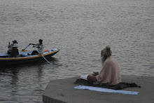 Sadhu meditant al Ganga
