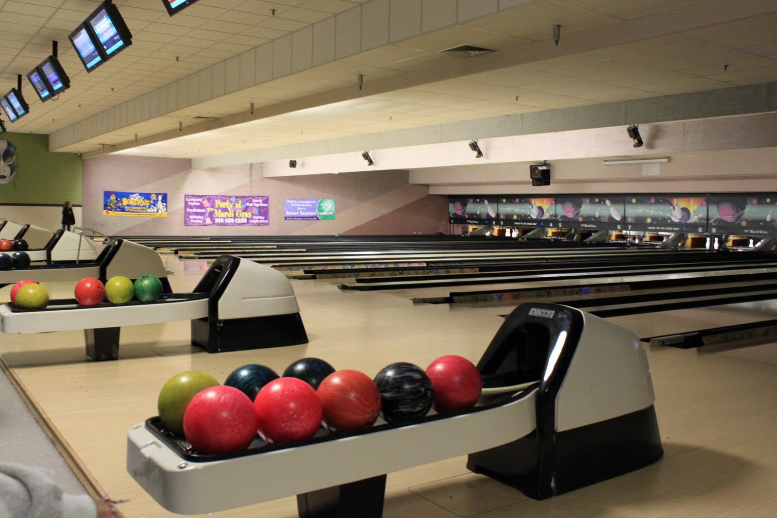 mardi gras bowling durham