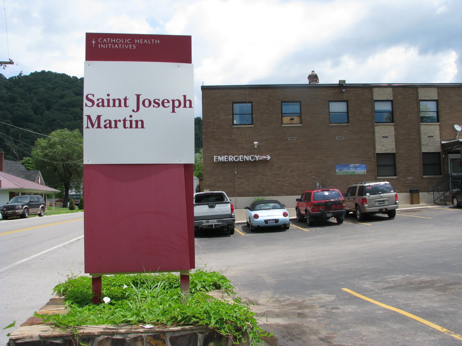 KY Medical Mission 2011 Visit to St. Joseph Hospital in Martin KY