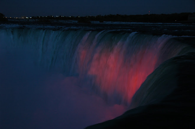 Niagara Falls at night with lights