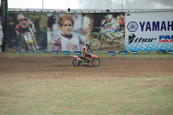 A young Ricky Carmichael behind Josiah