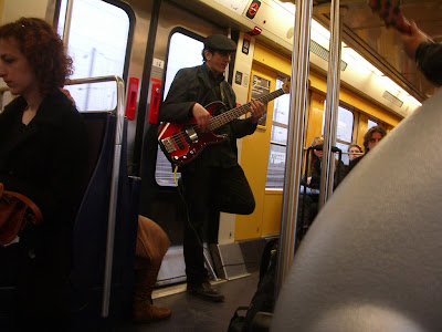 metro rer paris guitar music natacha colmez