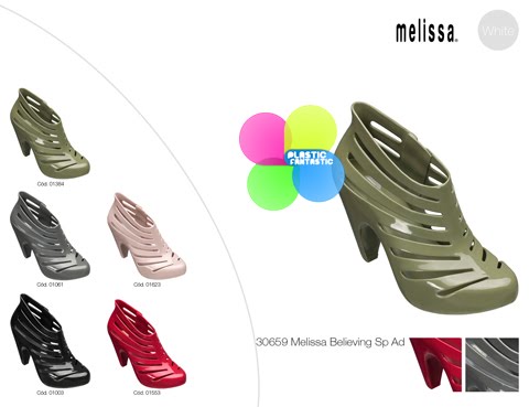 chinelo melissa fechado na frente