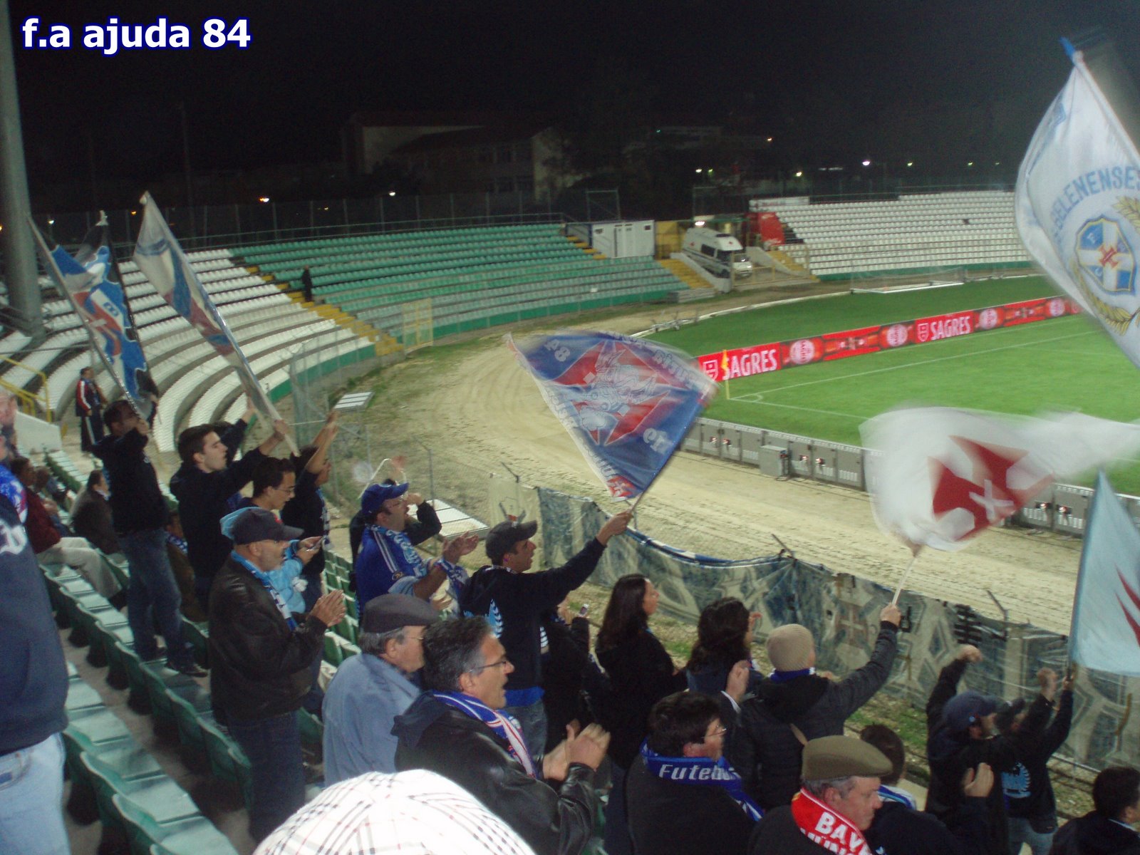 [PB090120.JPG]