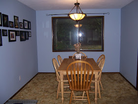 Frugal Decorating: Painting our Table and Chairs