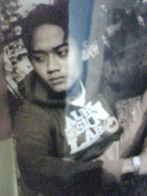 [qinoy-1.BMP]