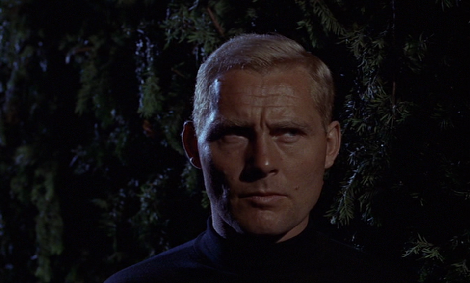 Somebody Stole My Thunder: Red Grant kills James Bond (almost