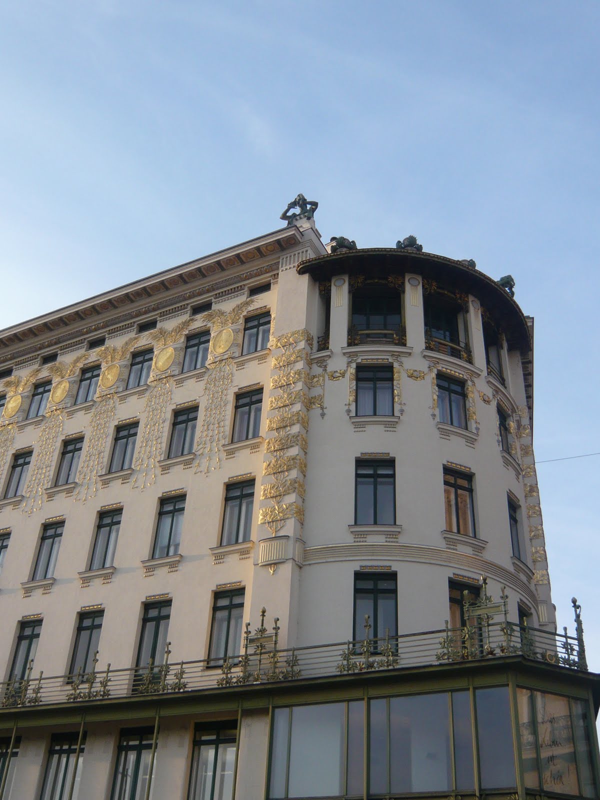 Kanetaka ウィーンでの生活 Medaillon Haus メダイヨンハウス Kanetaka ウィーンでの生活 Medaillon Haus メダイヨンハウス