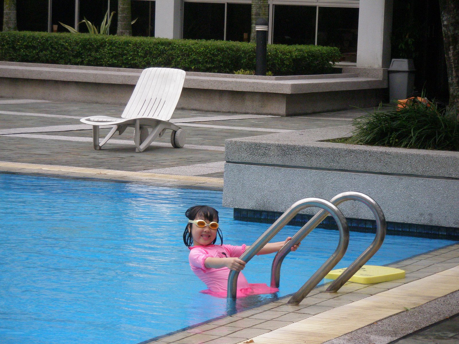 [Durian,+beetroot+sup,+bumblebee+vcd+014.jpg]