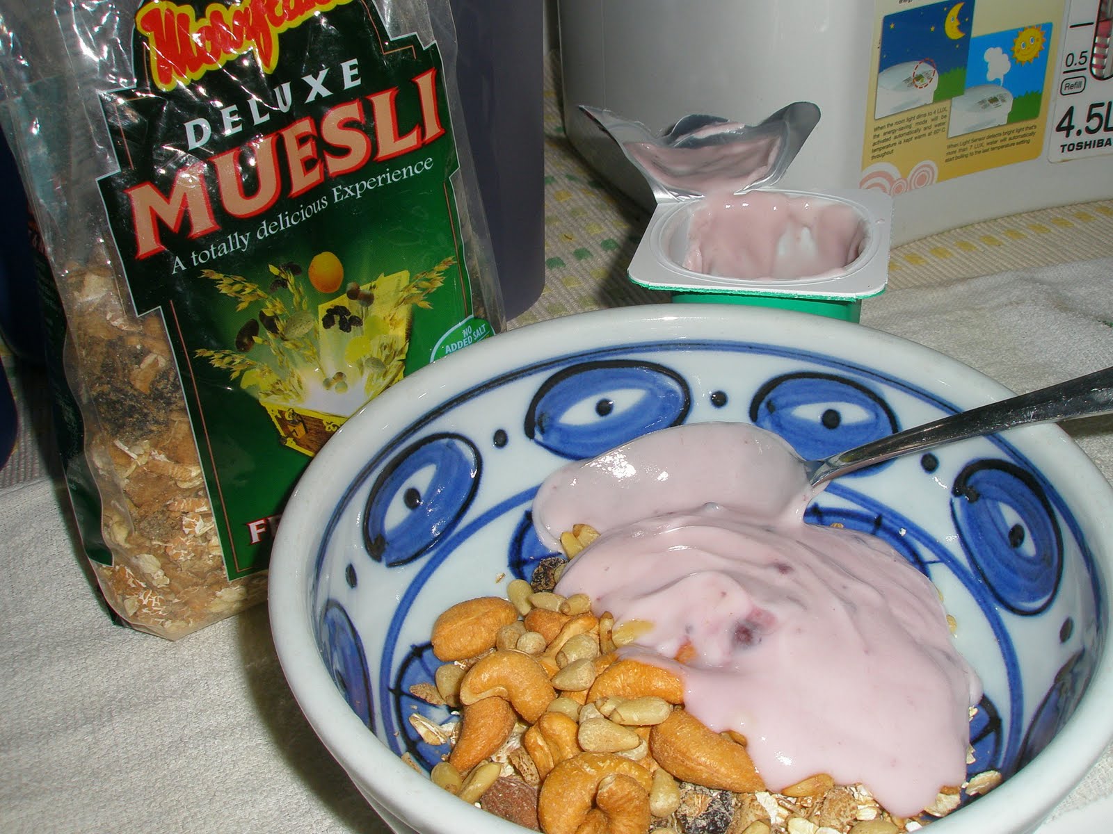 [MIL's+bread+and+muffins+017.jpg]