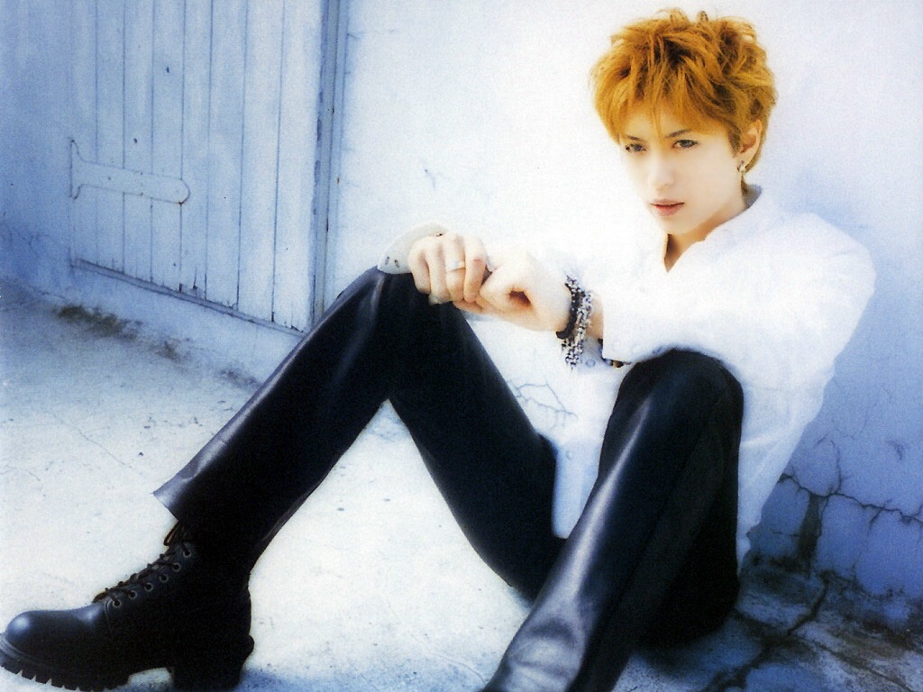 [Wallpaper27.jpg]