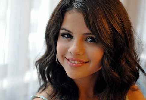 Do you want a place in my heart?{Anabelle} SELENA+GOMEZ