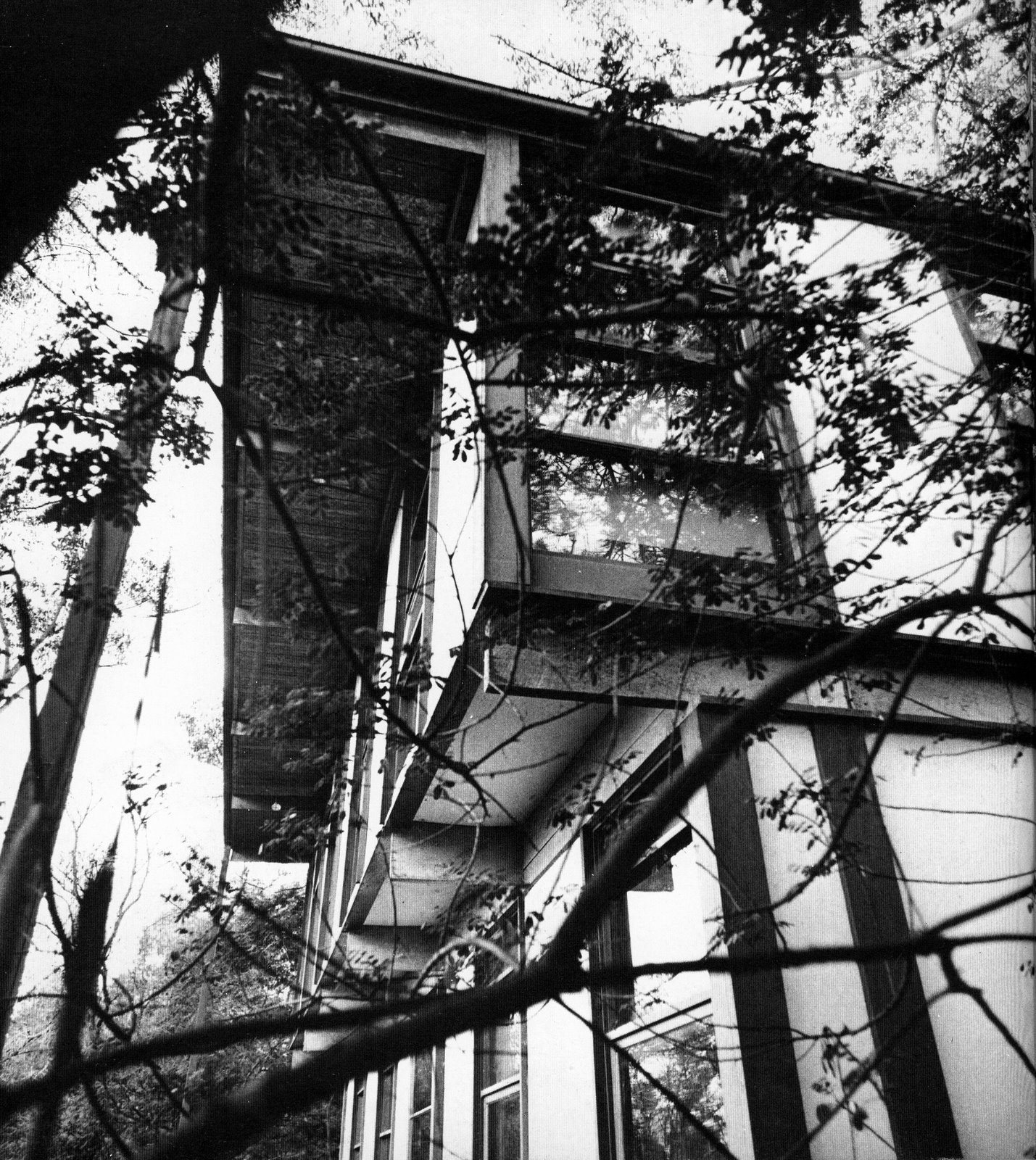 [Handfield+House.jpg]
