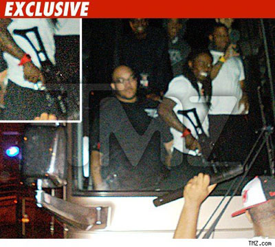 [lil_wayne_gun_ex_3.jpg]