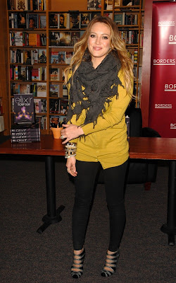 Hilary Duff, World AIDS Day, Entertainment