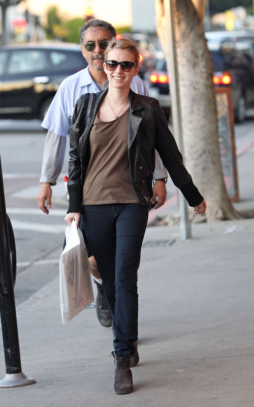 Emma Roberts Hot pics ,Emma