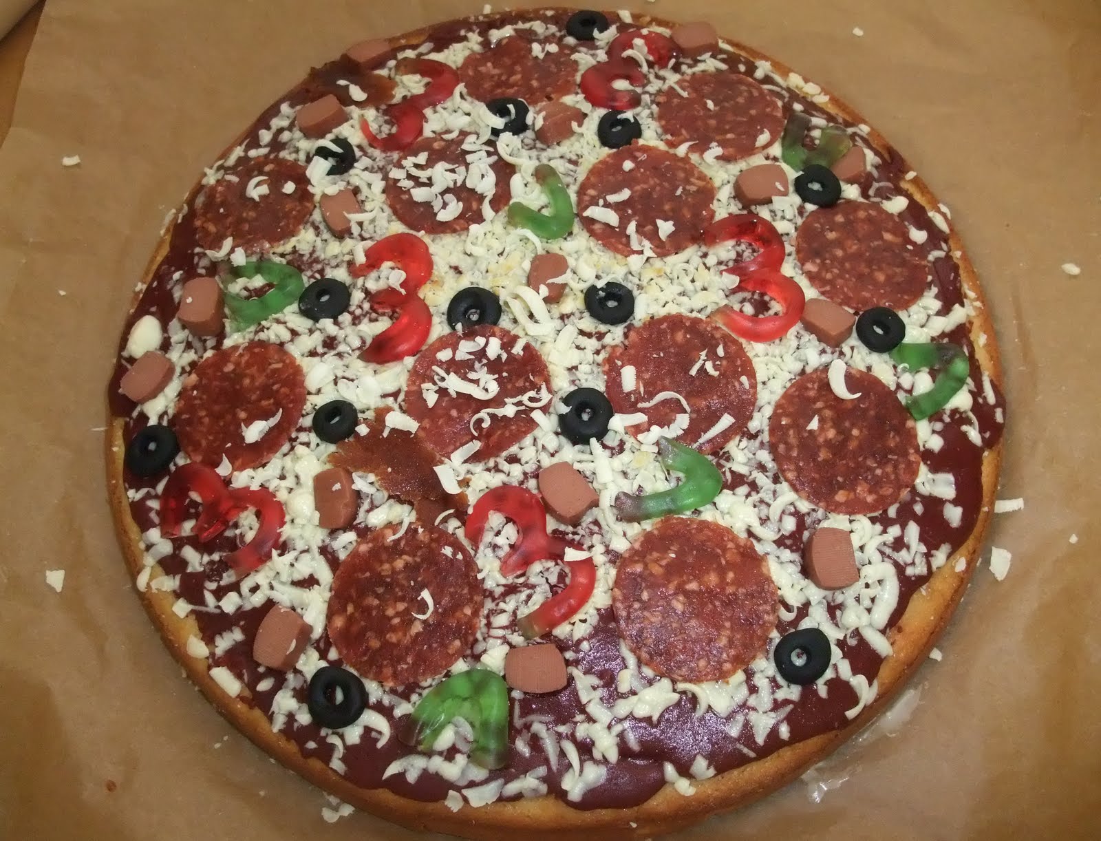 birthday pizza cake