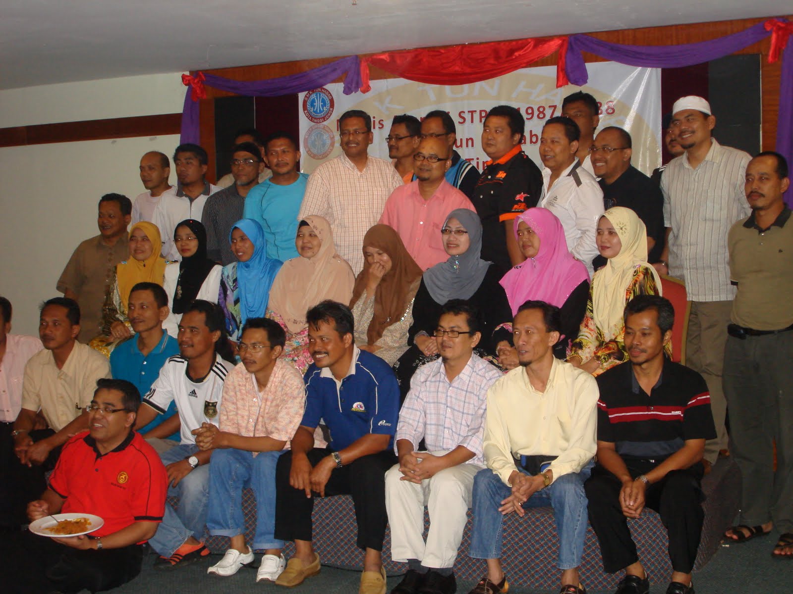 gambar reunion