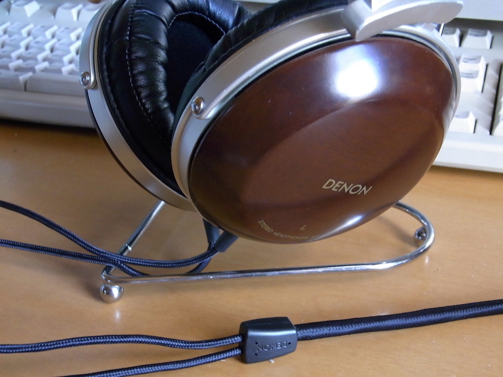 卓上オーディオ (Tabletop Audio): ヘッドフォン DENON AH-D5000 