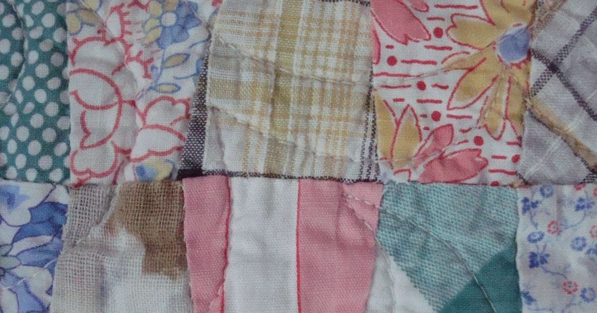 COTTAGE LIFESTYLE Trapezoid Quilt...