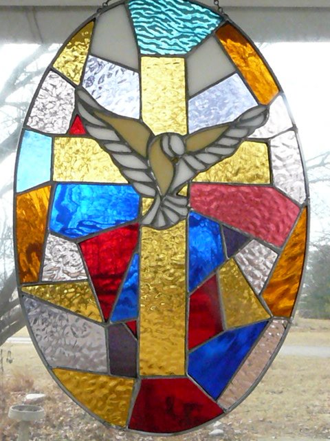 [Dove+and+Cross+Stained+Glass+Oval+011.JPG]