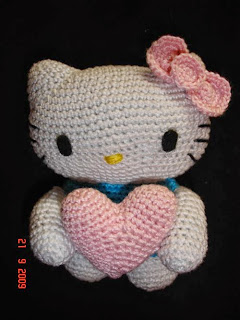 Hello Kitty AMIGURUMIES