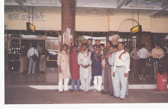Er. Alok Kumar with " Anupam Uphar " Team at Patna Airport