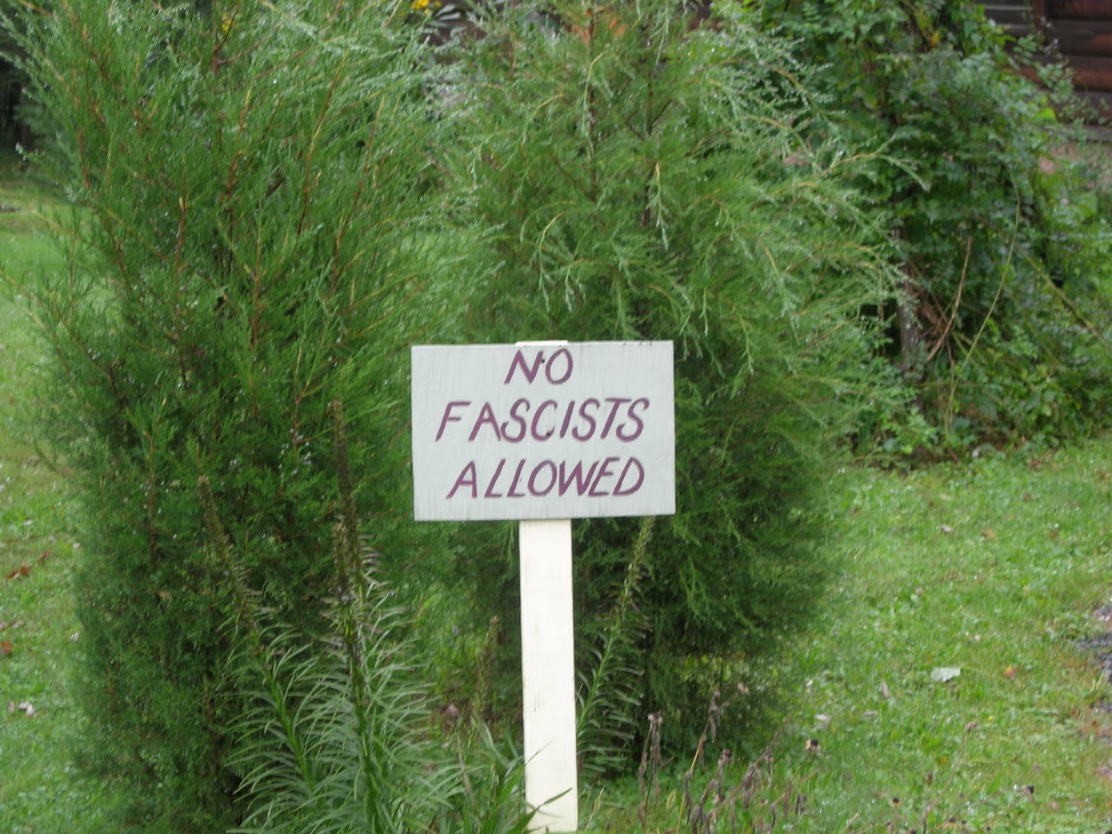 [DSCN1114.JPG]