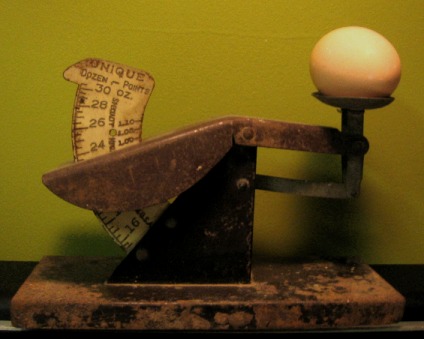 Vintage Metal Egg Scale/Egg Grader, Oakes Mfg Co, Tipton Indiana