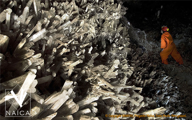 Resultado de imagen para grutas de naica, cristales