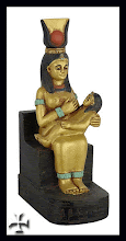 Iside con in braccio Horus