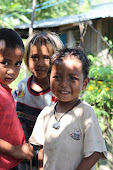 Anak-anak Warga Eks Timor-Timur