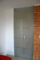 PUERTAS PARA ZONA DE LAVANDERIA