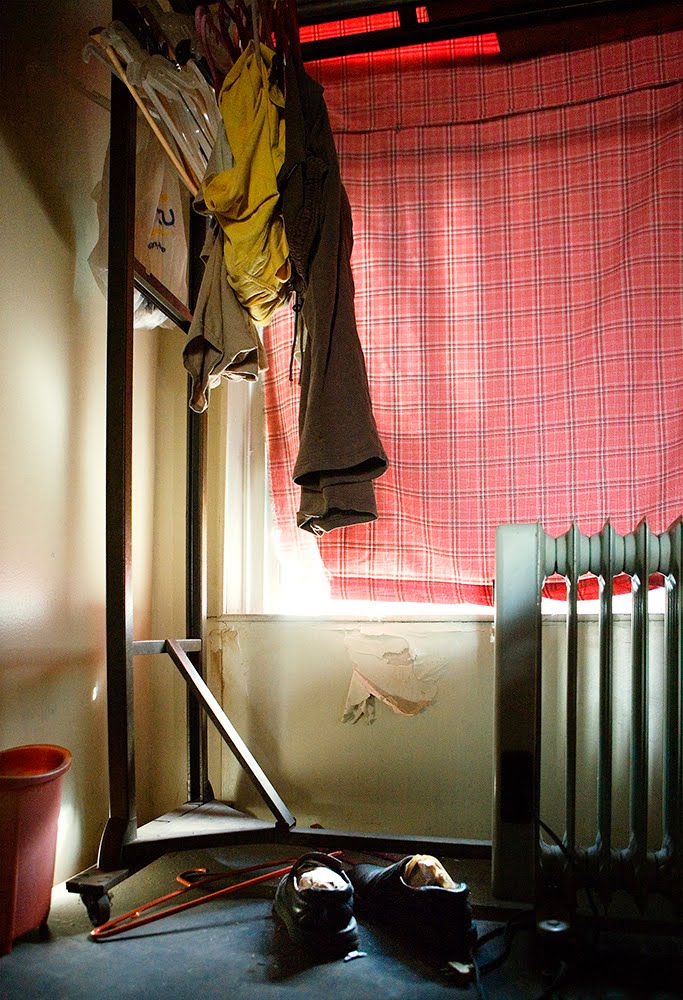 [SJB11_WrkersBdrmPHila.jpg]