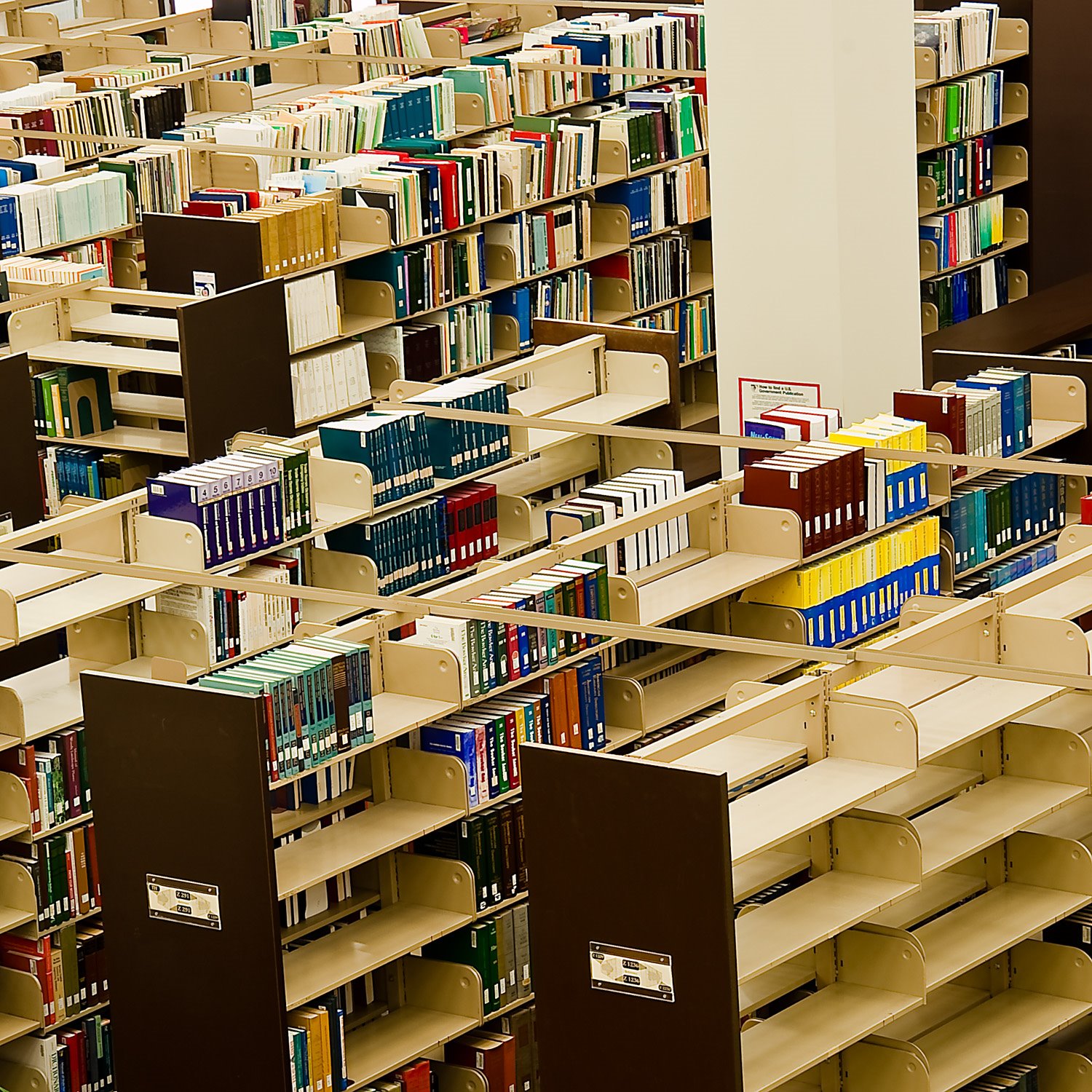 [dewey+labyrinth.jpg]