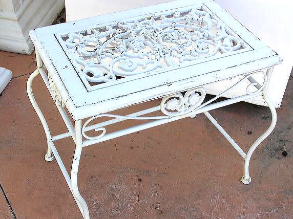 [Table+or+Bench+Small+Wrought+Iron+White+Ornate.JPG]